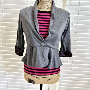 Paper tee Juniors X-Small Grey Pink Polka Dot Stripe Jacket Blouse Top Crew Neck